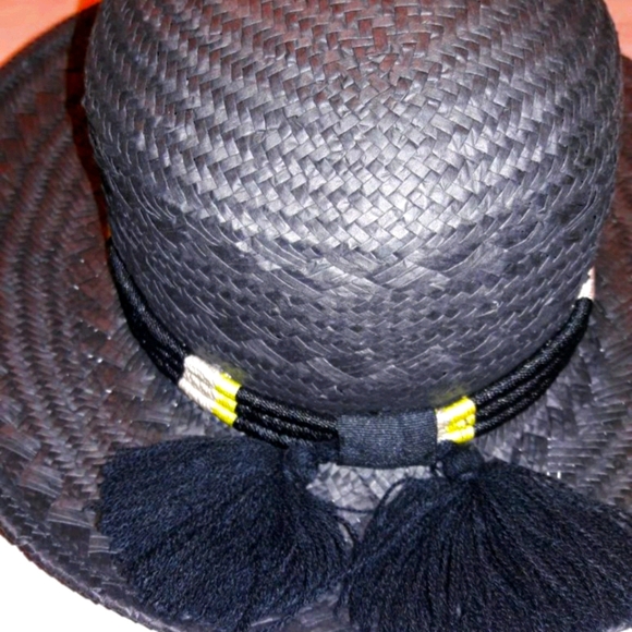 Merona Stylish Black Hat - Picture 2 of 6